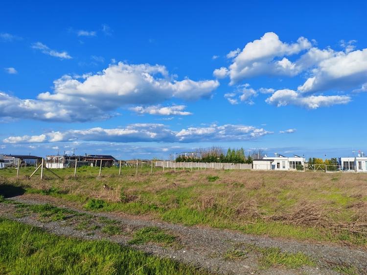 Teren Construcții intravilan de 1096 mp, în Corbu