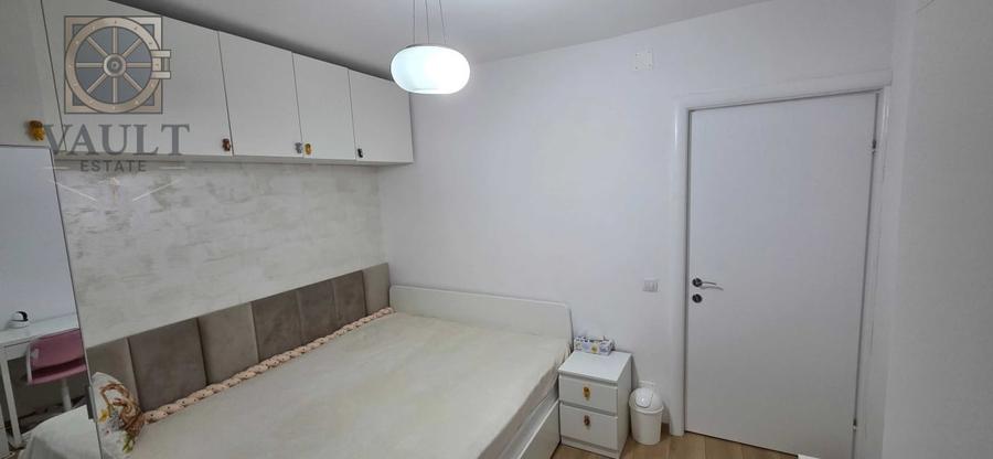 Apartament cu 4 camere decomandat, mobilat în Lujerului