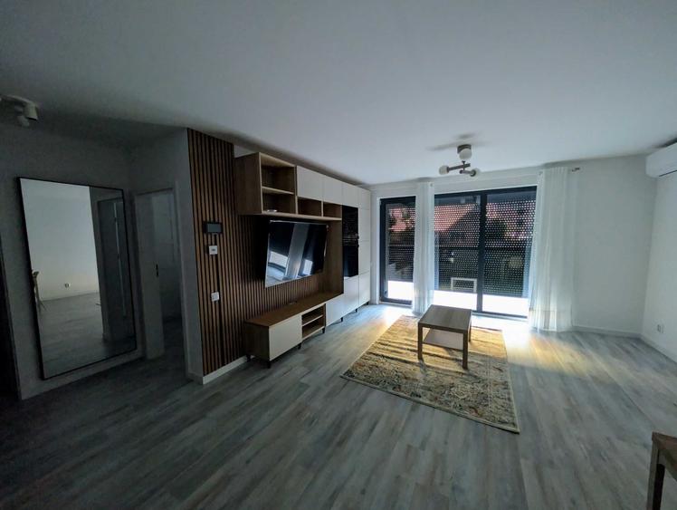 Apartament cu 2 camere decomandat în Exterior Vest