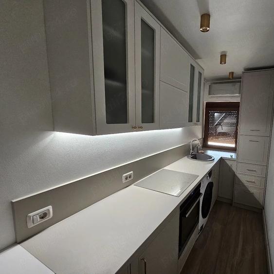 Garsonieră decomandată în UTA