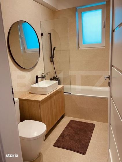Apartament cu 3 camere semidecomandat în Central