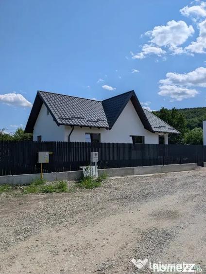 Casă cu 3 camere cu Teren 315 Mp în Central