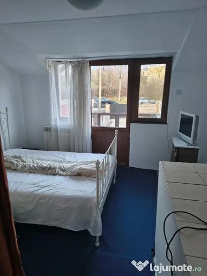 Casă cu 3 camere cu Teren 400 Mp în Central