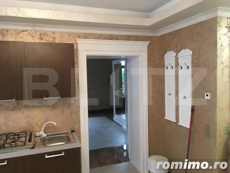Apartament cu 3 camere decomandat în Sud