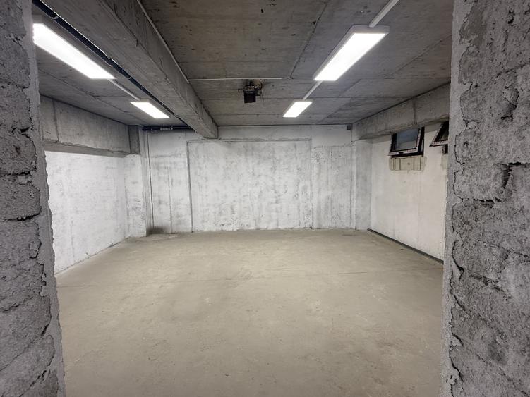 Birou, de 147 mp, în Moșilor