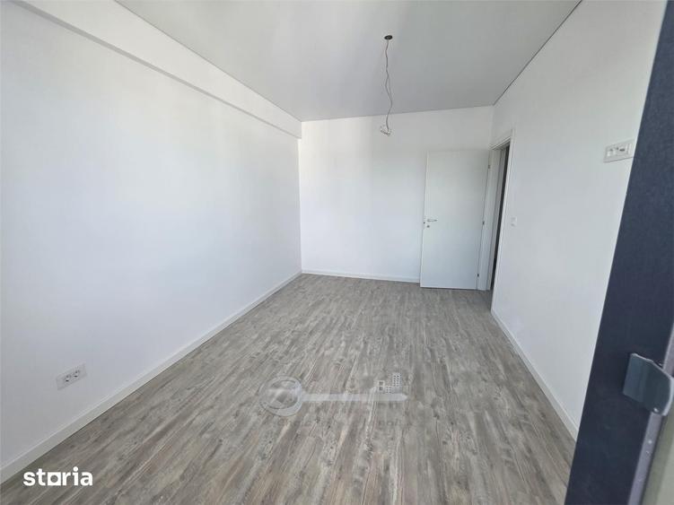 Apartament cu 2 camere decomandat în Bârnova
