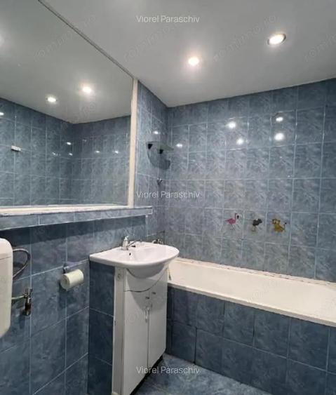 Apartament cu 3 camere decomandat în Mihai Bravu