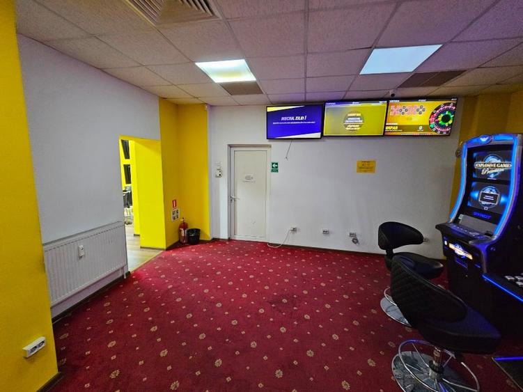 Spațiu comercial, de 107 mp, în Titan