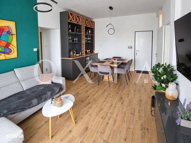 Apartament cu 3 camere semidecomandat în Central