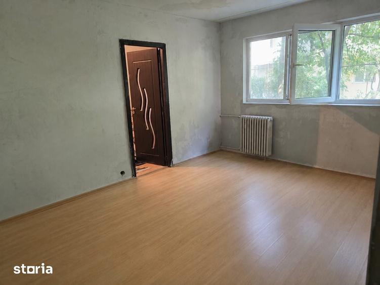 Malu Rosu(Rasnovenilor),apartament 2 camere,parter/4,de vanzare - 1