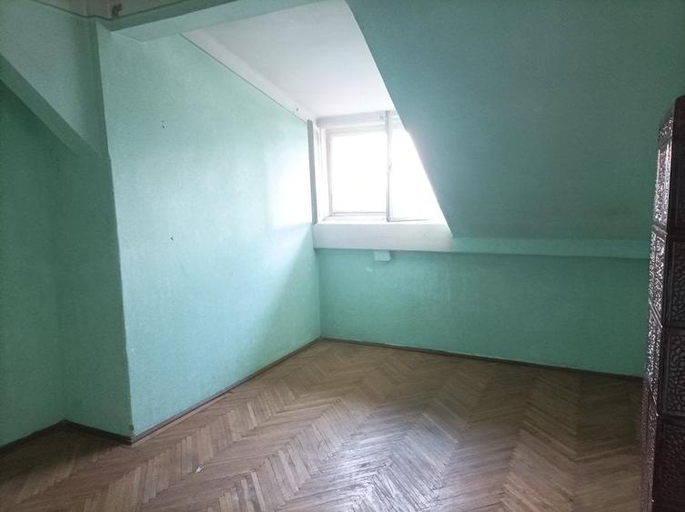 Apartament 3 camere liber la vanzare zona Central - 3