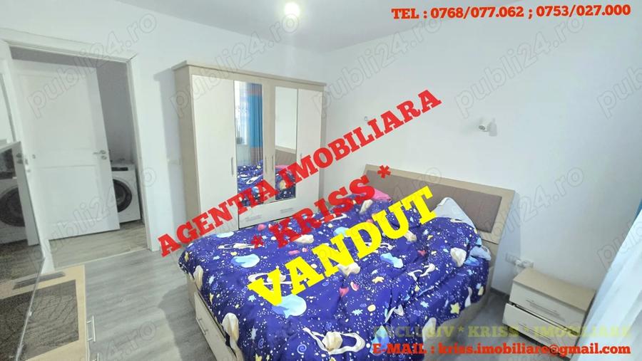 Apartament cu 2 camere semidecomandat în Craiovei