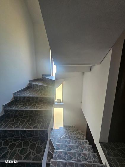 Casă cu 4 camere cu Teren 250 Mp în Valea Iașului