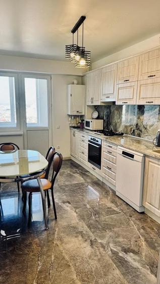 Garsoniera de vanzare cu centrala proprie in zona Drumul Taberei aproape de metrou favorit - 2