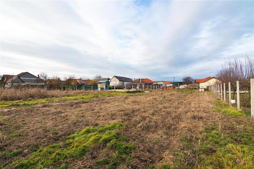 Teren intravilan cu toate utilitatile in Bors - 4