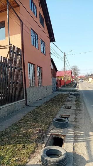 Vand casa cu spatiu comercial la parter - 5