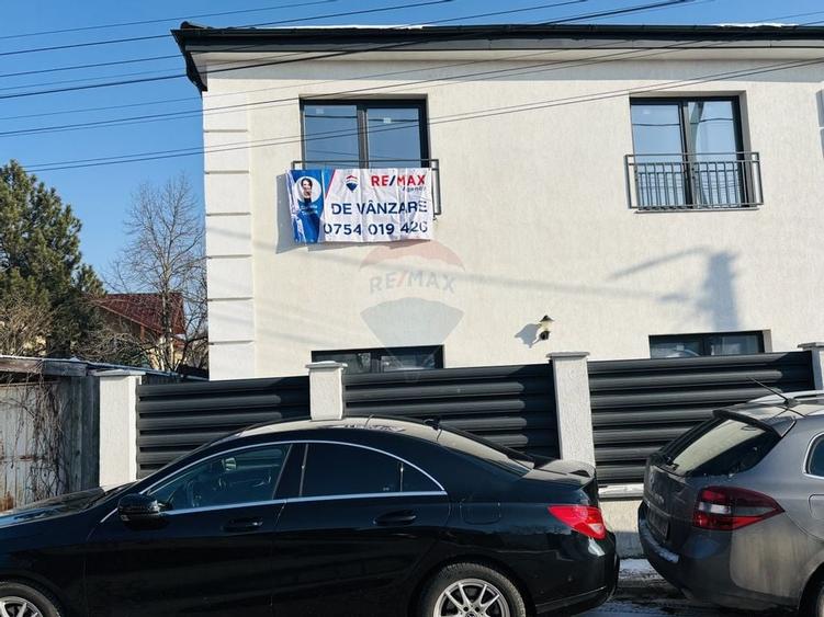 Vilă cu 4 camere de vânzare - 33