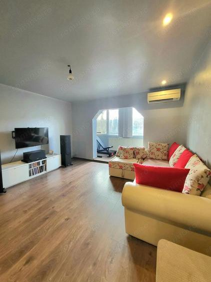 Apartament 3 camere de vanzare, 2 bai, decomandat, etaj 1, Aradului - 2