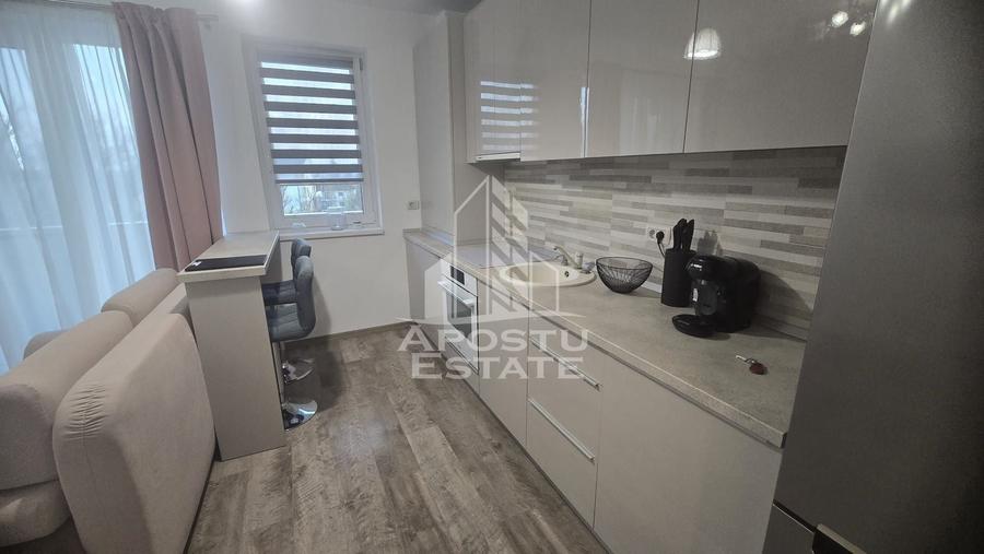 Apartament cu o camera inedit, centrala, loc parcare, Eso Giroc - 3