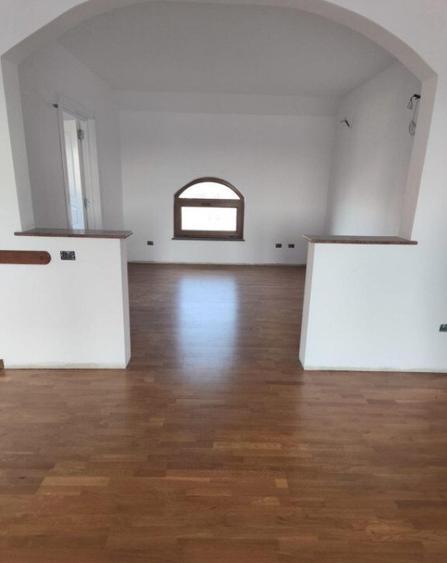 Casa finisata, teren 2500mp, Marginea - 5