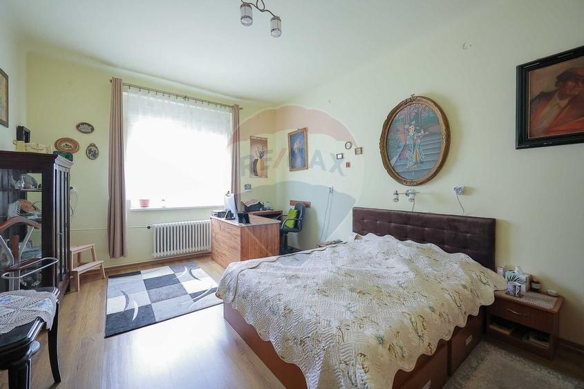 Apartament de vanzare, 2 camere, ultracentral, Str. Republicii, Oradea - 3