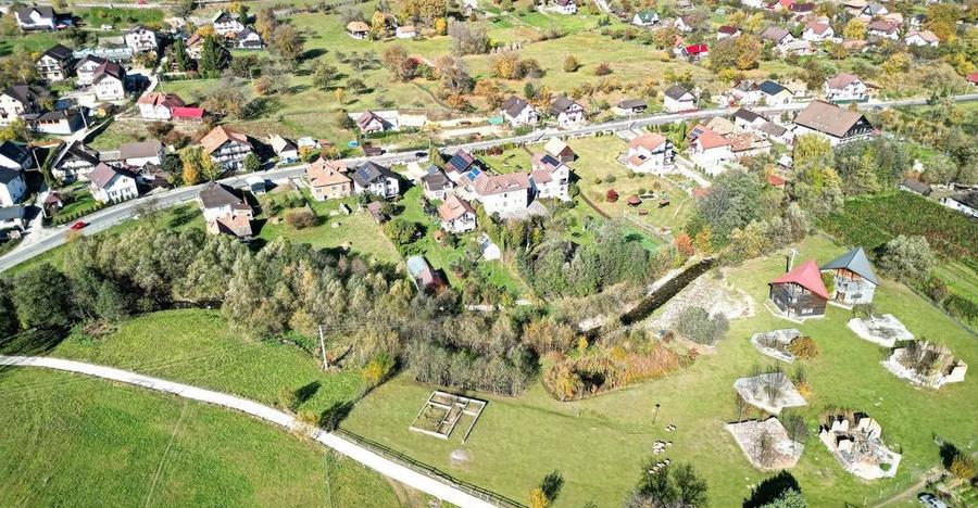 Teren Intravilan - 1