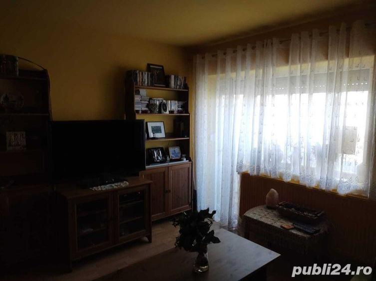 Vand in centru apartament 2 camere si loc de parcare in Buzau. Pret 55.800euro. - 5