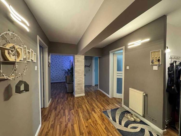 Vand apartament 4 camere ultracentral Gherla - 3