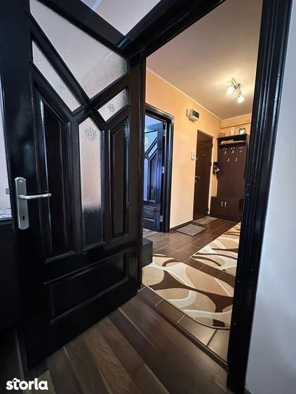 De vanzare apartament cu 3 camere, etajul 1,zona Episcopiei, boxa 30mp - 6