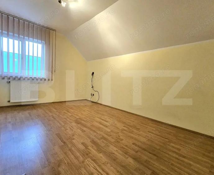 Casa Individuala, 200 mp + Curte , P+1E, 150 mp, zona Girocului - 11