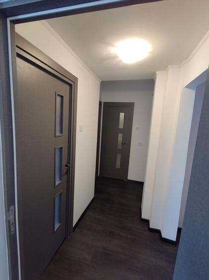 Vand apartament 2 camere, et.1 - 1