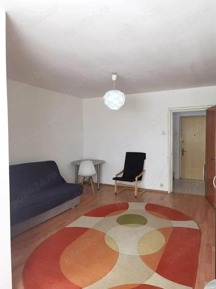 Titan -garsoniera Metrou Costin Georgian - 1