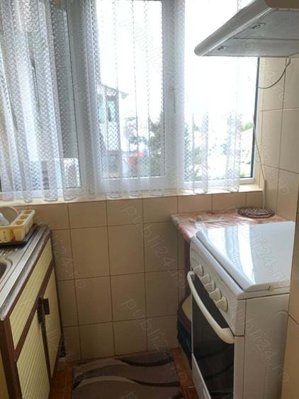 Vand apartament 3 camere in Caracal - 1