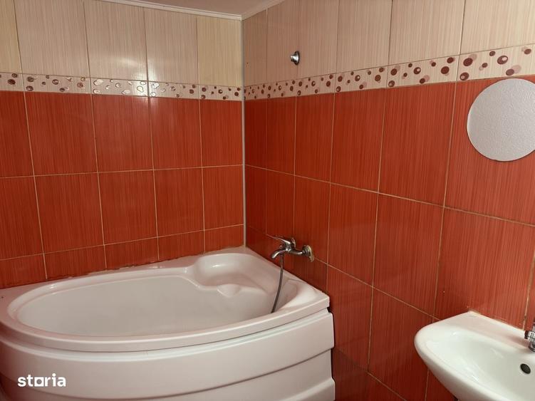 Apartament cu 2 camere în Micro 16