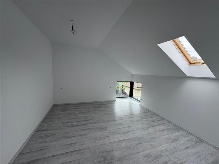 Casa P+M de vanzare in Campineanca (strada asfalata) - 26