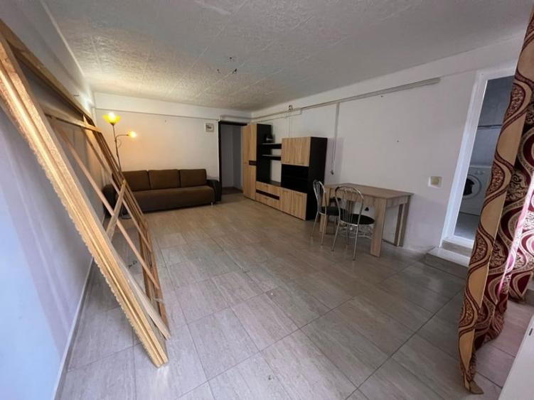 Tudor Vladimirescu -Iulius Mall-1 Camera -bloc 2013 - 2