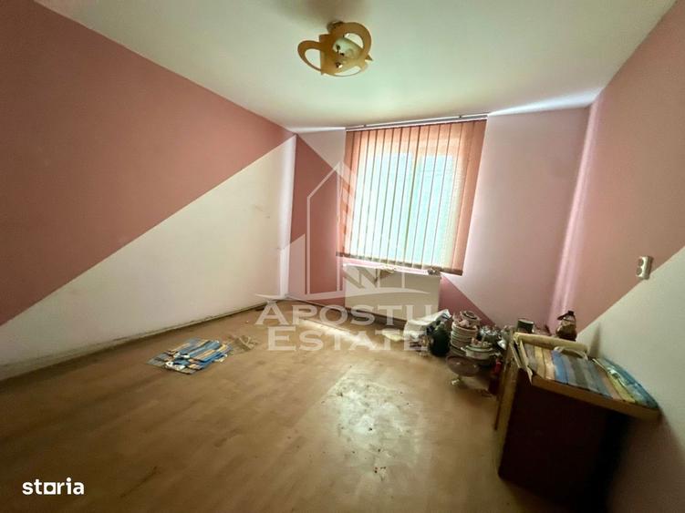 Casa Individuala de vanzare situata in localitatea Utvin - 6