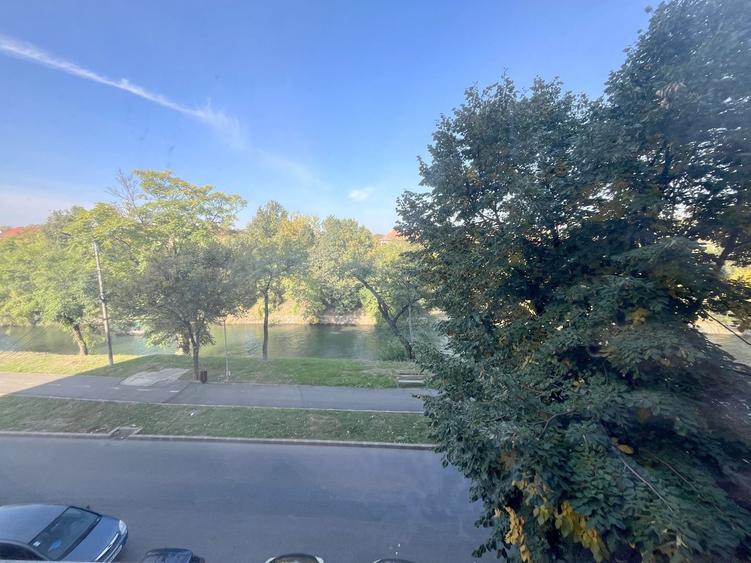 Apartament spațios, decomandat,  Neptun - 20