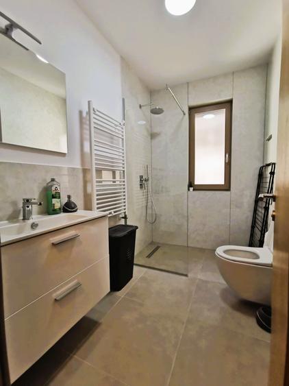 Circumvalatiunii - Ap de 2 cam - Su:50mp - Centrala prorie - Parcare - Terasa - 5