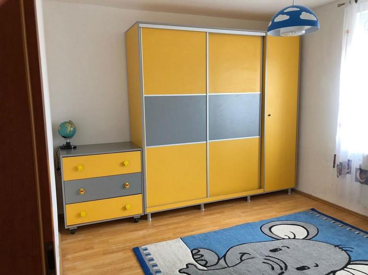 Inchiriez pe termen lung apartament cu 3 camere in centru. - 6