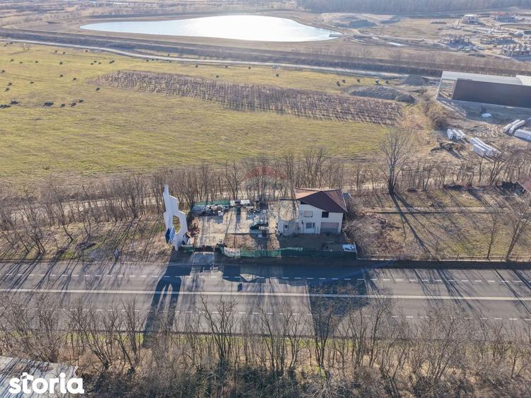 De vanzare casa/spatiu comercial, Calea Romanului - Bacau - 4