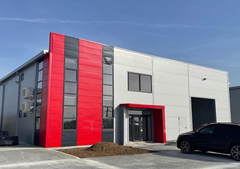 Hala / Spatiu depozitare / Logistica / Showroom - 465 mp SU, birouri 120 mp. - 5