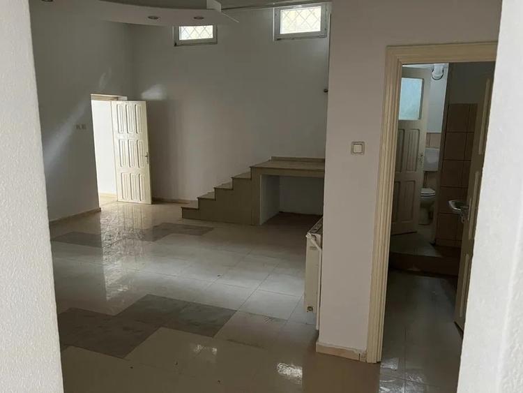 Inchiriez Spatiu Comercial 300mp, Pietonal Stefan cel Mare, Roman, Neamt - 6