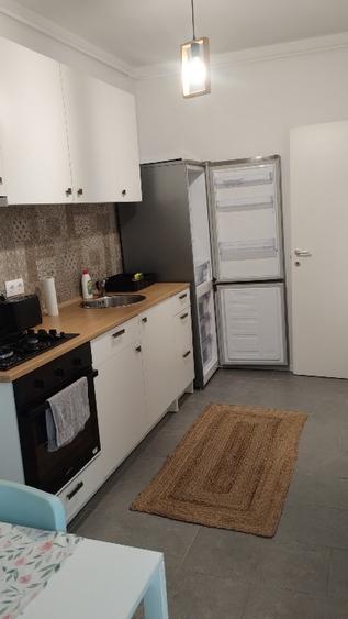 PROPRIETAR ofer spre inchiriere un studio superb cu piscina in Complex Atria sec - 9