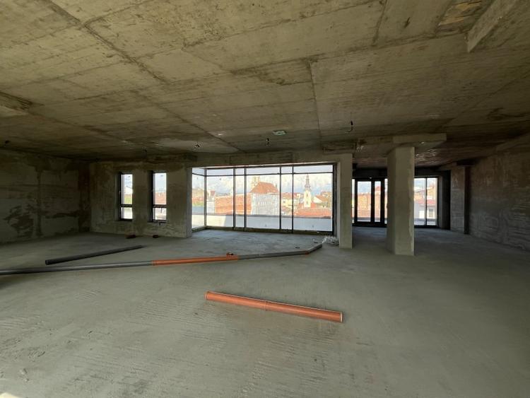 Spatii comerciale ultracentrale - 12