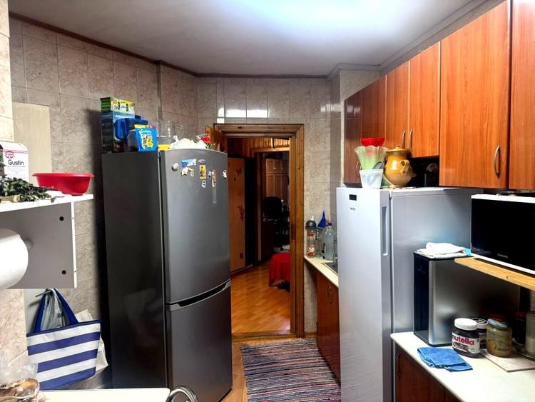 Vanzare apartament  G. Enescu 3 camere, 2 bai, balcon 12 mp, vedere panoramica - 9