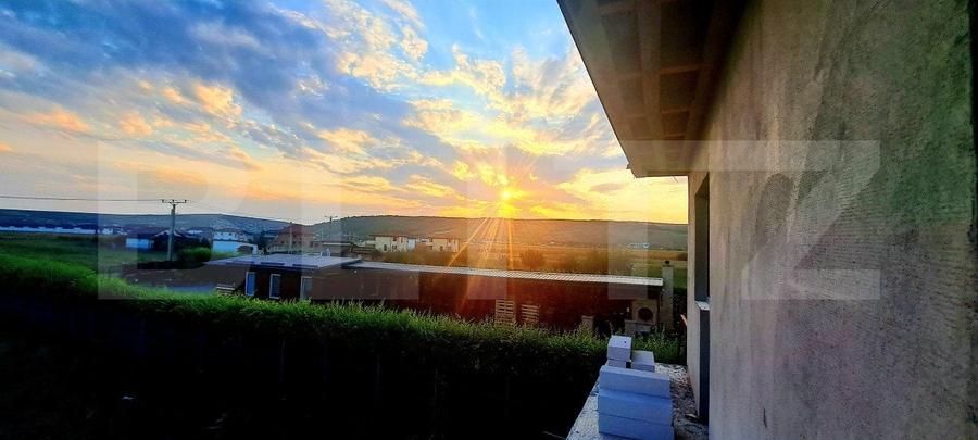 Casa individualacu suprafata de 145 mp utili, teren de 360 mp,situata in Jucu - 1