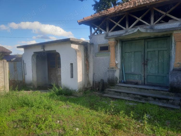 Vand casa in comuna Orlesti - 7