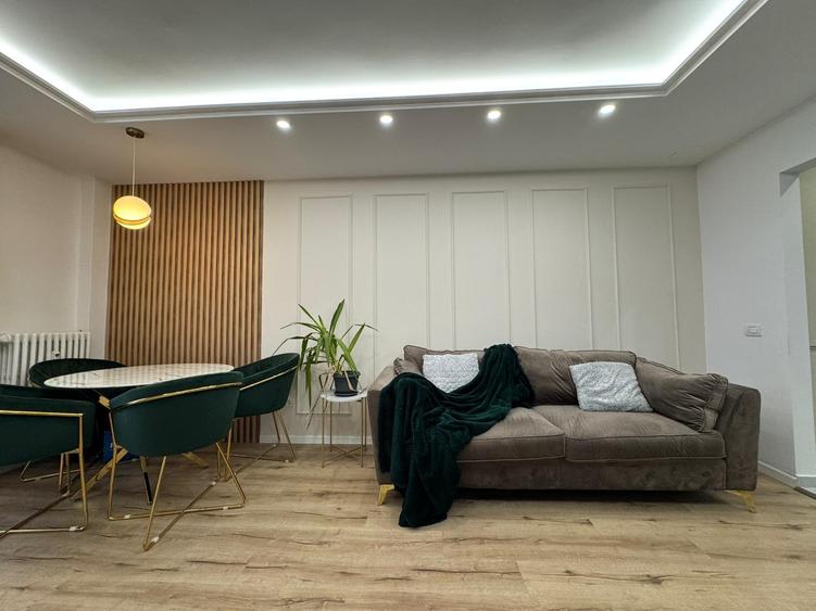 Duplex 3 Camere cu vedere spre Sala Palatului RO+EN - 4