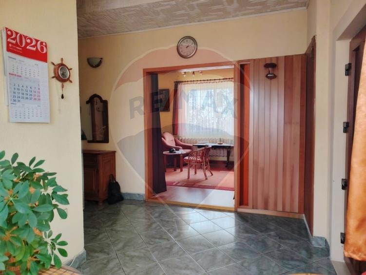 Comision 0% – Casa ultracentrala, liniștita, cu garaj - 4